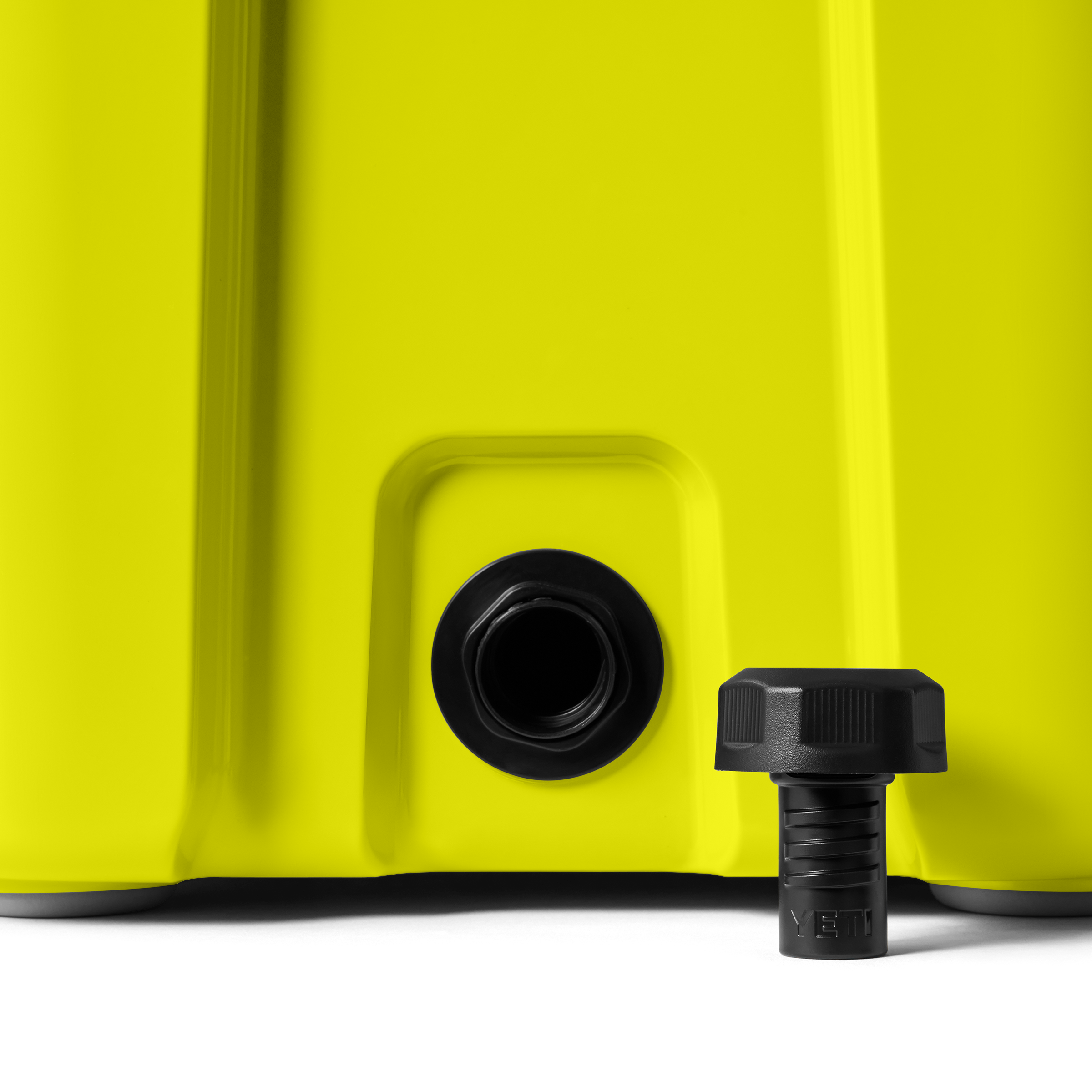 Roadie® 24 Cool Box - Image 8